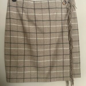 Brooks Brothers Tan Plaid Wrap Skirt in size 12. NWT